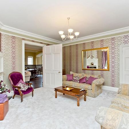 Luxury 3-Bedroom Apartment With Stunning Views At Ramsay Garden Эдинбург Экстерьер фото